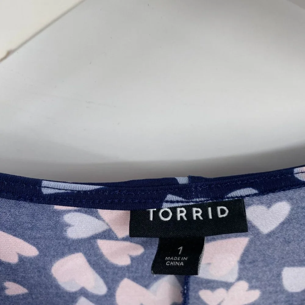 Torrid Heart Print Studio Knit Wrap Dress Size‎ 1X Blue Handkerchief hem pockets